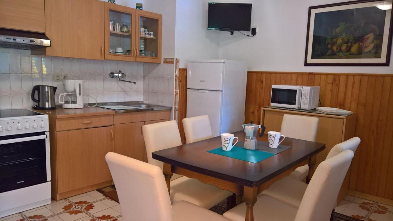 Apartments Trupec Malinska Exterior photo