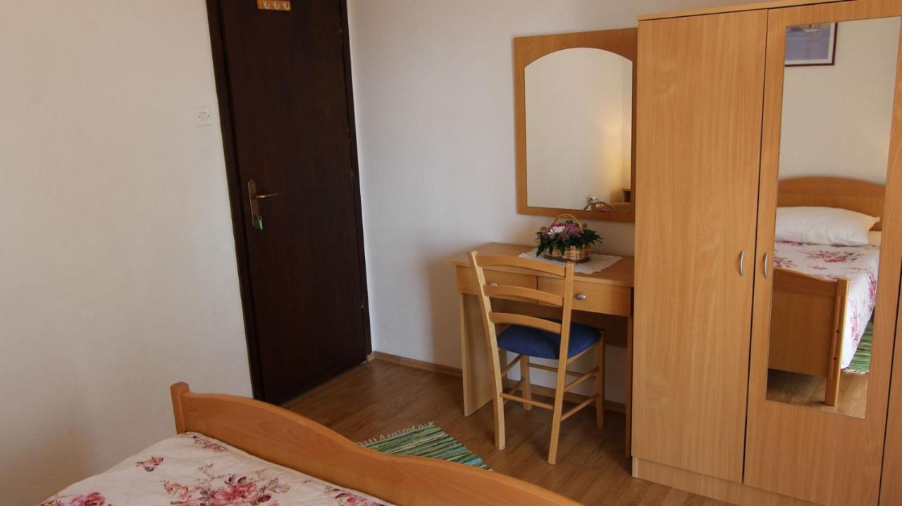 Apartments Trupec Malinska Exterior photo