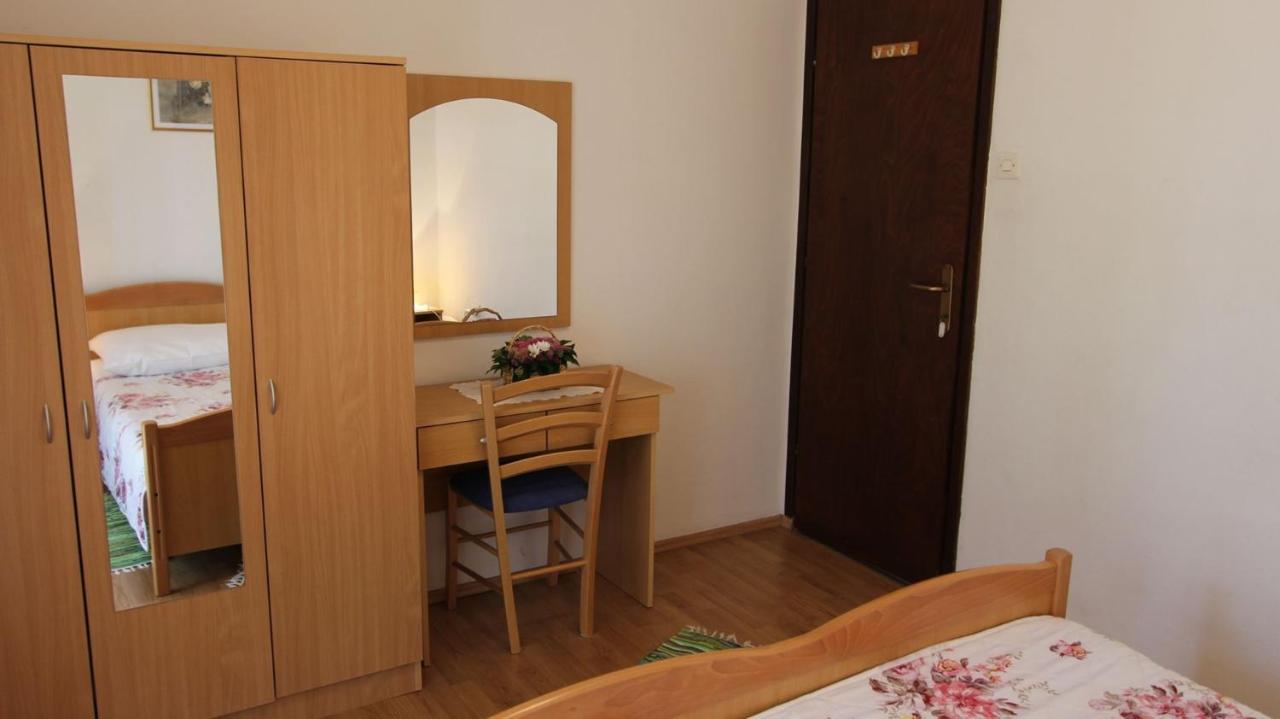 Apartments Trupec Malinska Exterior photo